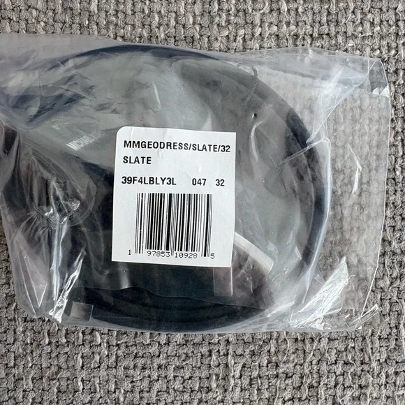 Michael Kors Pebbled Leather Belt Gray Gunmetal Buckle Size 32 - Picture 2 of 8